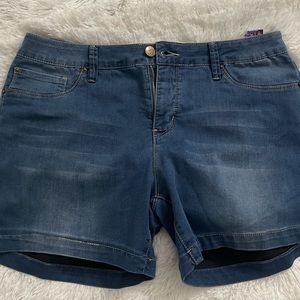 Jean Shorts by Royalty for me, US 14